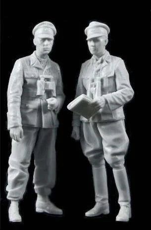 WWII German Waffen-SS Officers Set 1/35 Resin Figure Kit - resin model view 4