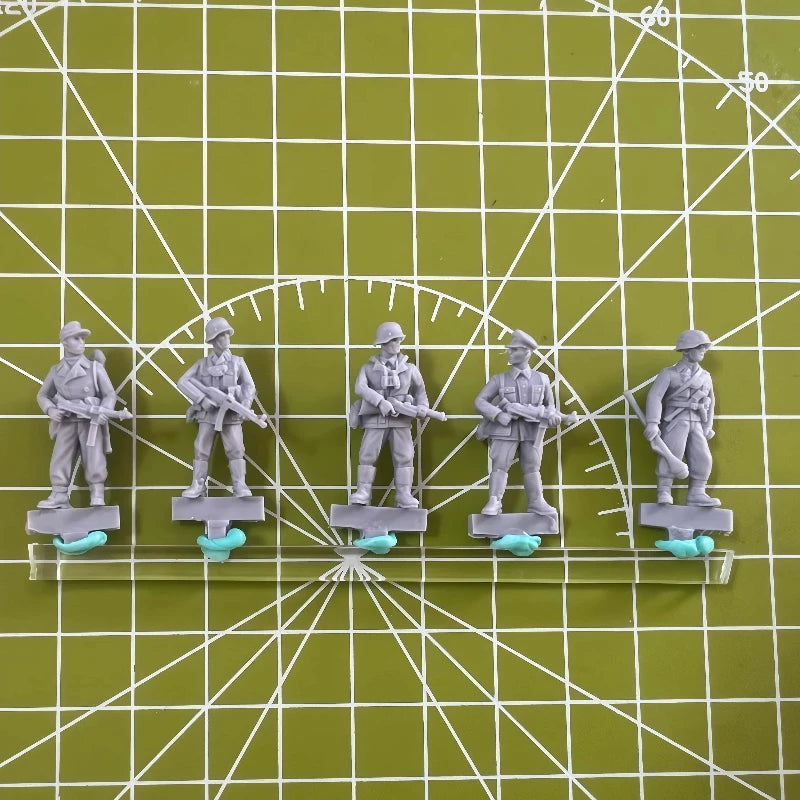 WWII Infantry Multi-Nation Squad Multi-Pose 1/72 Scale 5-Figure Resin Kit - unpainted resin model kit
