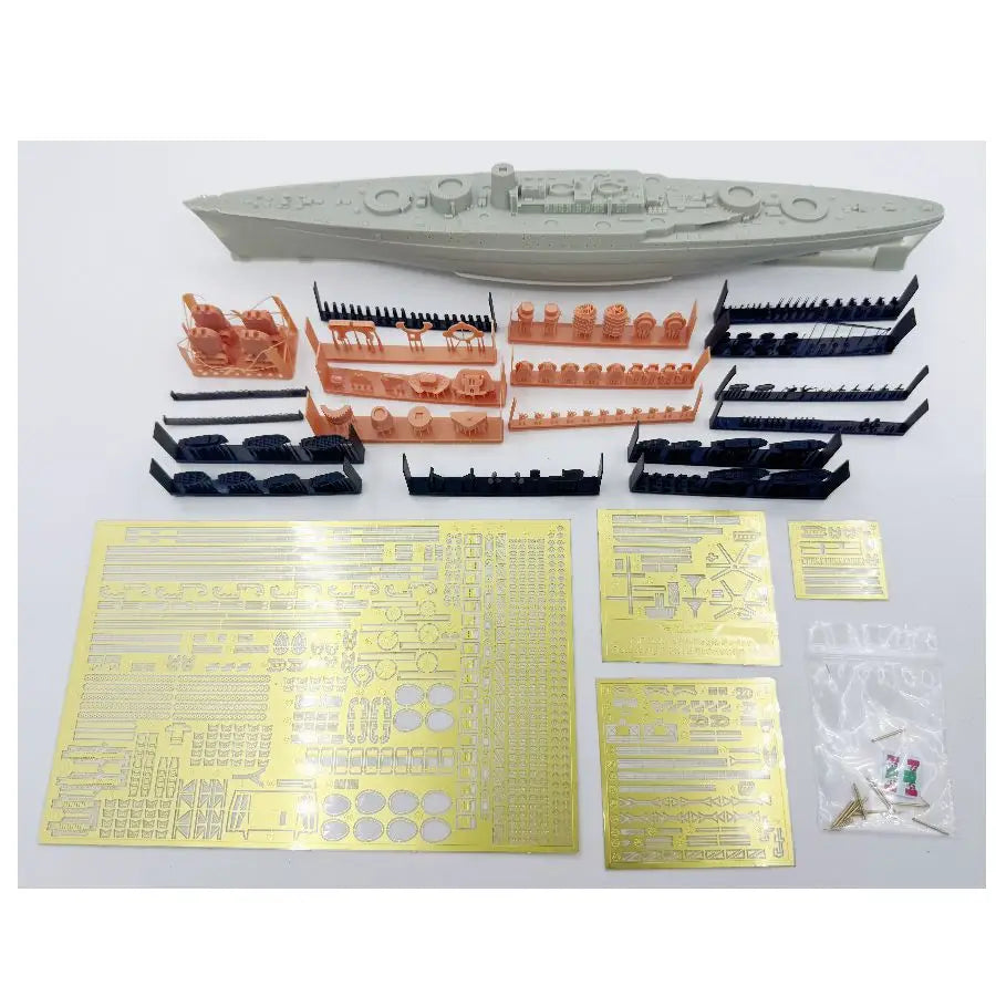 Italian Giulio Cesare Battleship 1940 1/700 Resin Model Kit - 1/700 resin model view 3