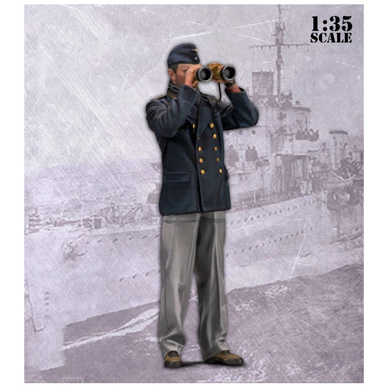WWI German Navy Officer with Binoculars 1:35 Resin Figure Kit - 1/35 resin model view 2