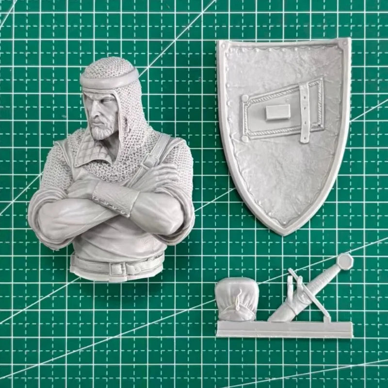 Medieval Knight Commander 1/10 Scale Resin Bust Figure - 1/10 resin model view 4