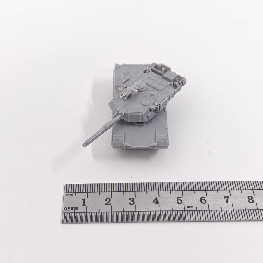 M1A1 AIM Abrams Main Battle Tank 1/144 Scale Resin Model Kit - 1/144 resin model view 4