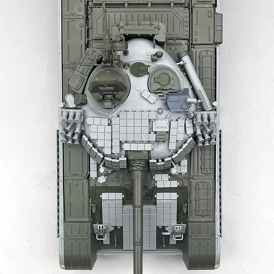 PT-91 Twardy Polish Main Battle Tank 1/35 Resin Model Kit - 1/35 resin model view 4