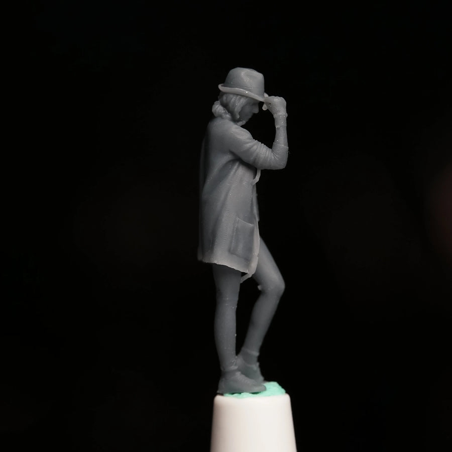 Casual Woman with Baseball Cap and Cardigan 1/64 Resin Figure - 1/64 resin model view 3