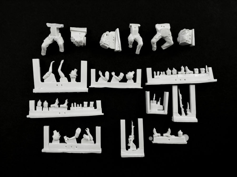 WWII Military Figures with Weapons & Equipment Multi-Sprue Resin Kit 1/35 - resin model view 2