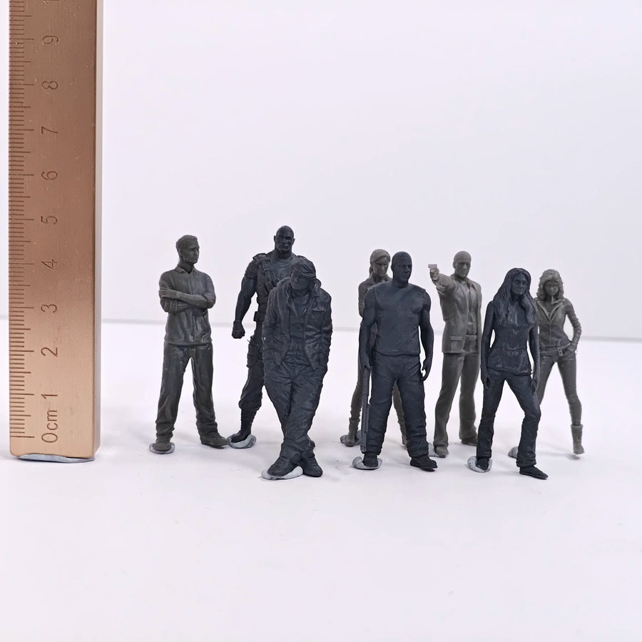 Zombie Apocalypse Survivor Team 1/35 Scale Resin Figure Set - 1/35 resin model view 2