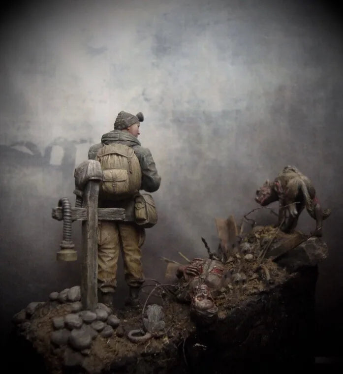 Post-Apocalyptic Stalker with Mutant Creature Diorama 1/35 Resin Figure Kit - resin model view 2