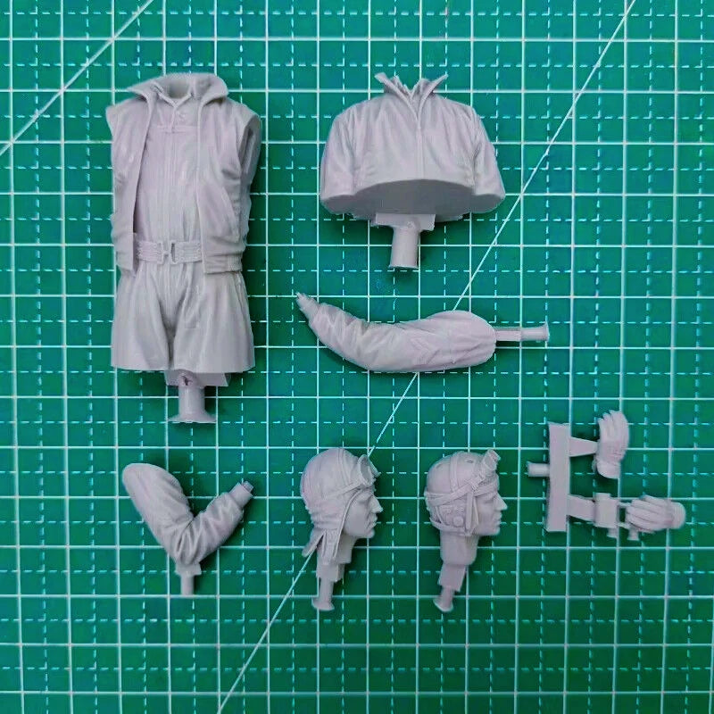 WWII US Tank Crew 1/16 Scale 2-Figure Resin Bust Set - 1/16 resin model view 3