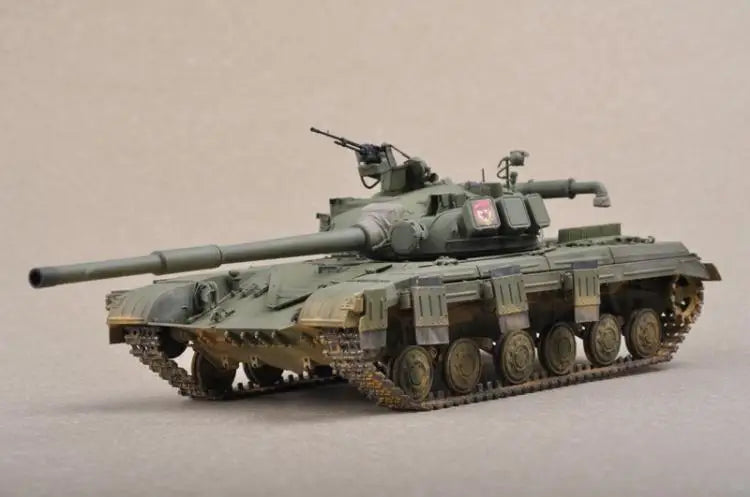 Soviet T-64 Mod.1972 Main Battle Tank 1/35 Resin Model Kit - 1/35 resin model view 4