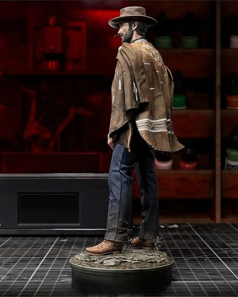 Wild West Cowboy in Poncho 1/24 Resin Figure Kit - resin model view 3