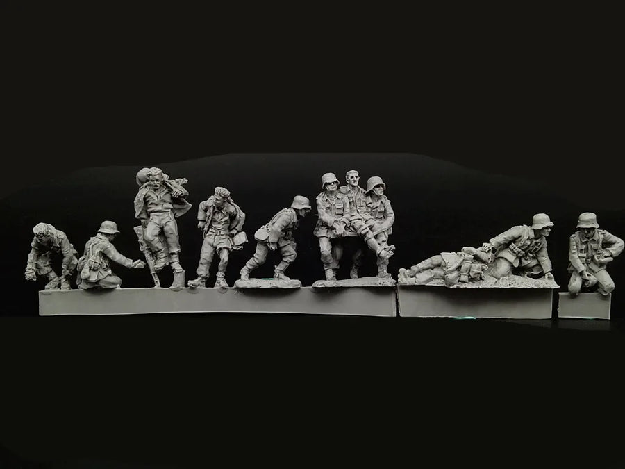 Modern Military Combat Medics Casualty Evacuation 11-Figure Set 1/72 Resin Diorama Kit - resin model view 2