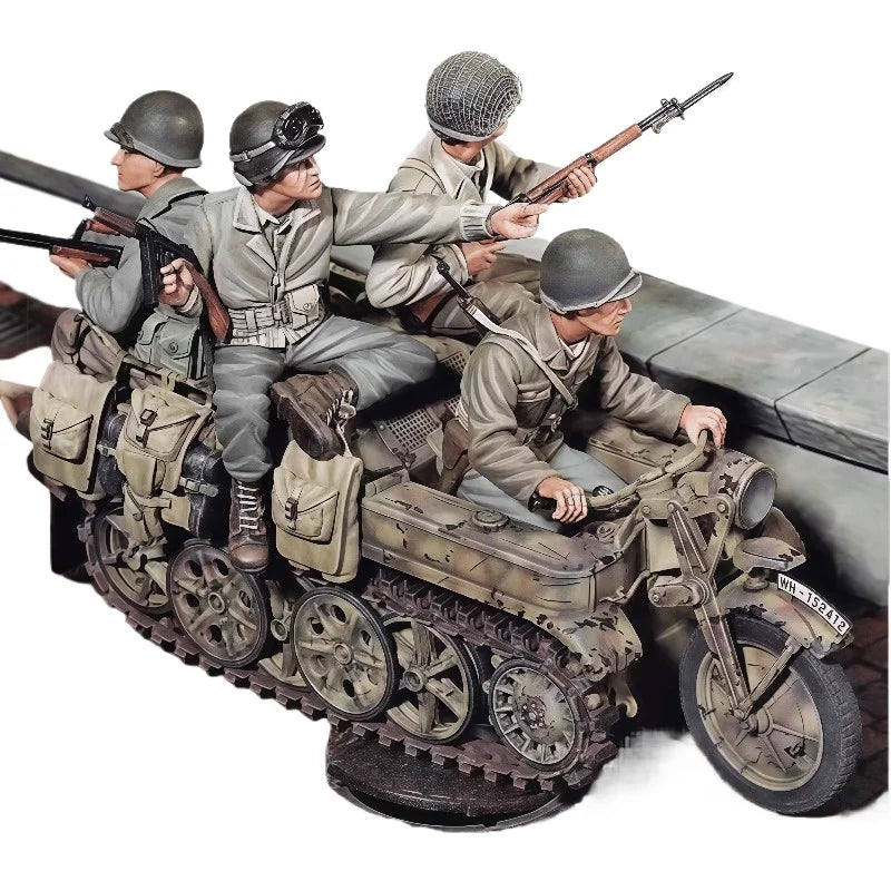 WWII German Motorcycle Sidecar Soldiers 1/35 Resin Figure Kit - 1/35 resin model view 2