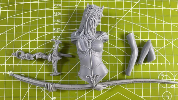 Fantasy Female Demon Elf Warrior Bust with Horned Crown 1/10 Resin Kit