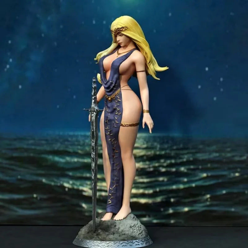 Fantasy Female Sorceress with Sword 1/24 Scale Resin Figure Kit - resin model view 2