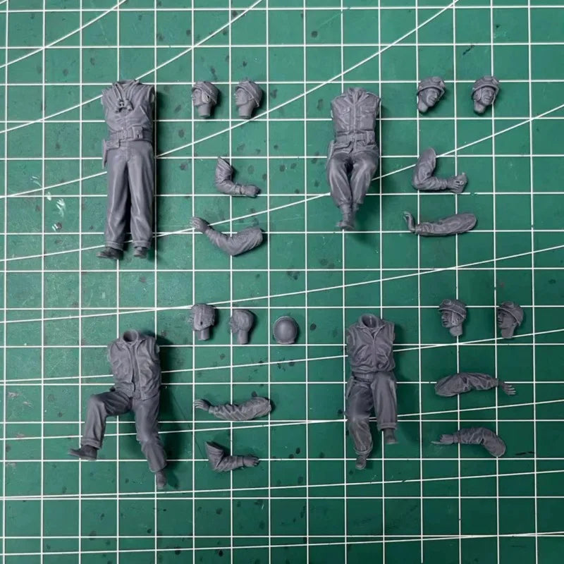 WWII US Tank Crew 4-Figure Set 1/35 Scale Resin Diorama Kit - 1/35 resin model view 4