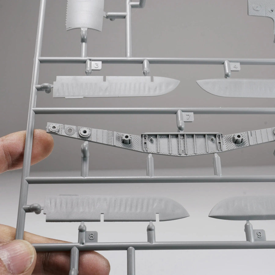 Focke-Wulf FW190A-6 German Fighter 1/35 Resin Model Kit - 1/35 resin model view 6