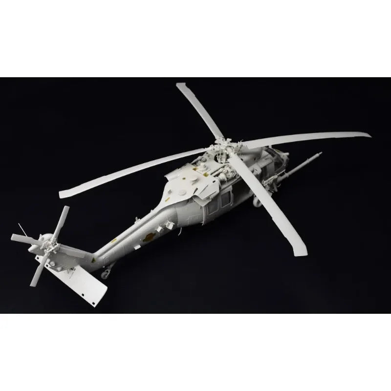 HH-60G Pave Hawk Helicopter 1/35 Scale Resin Model Kit - 1/35 resin model view 4