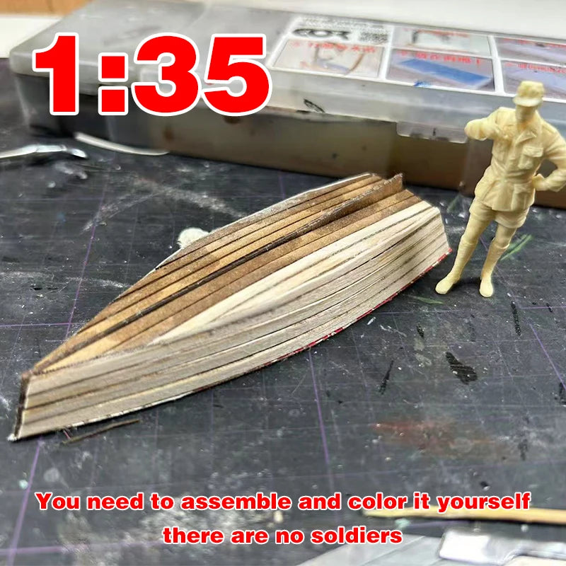 Classical Wooden Rowboat 1/35 Resin Model Kit with Oars - 1/35 resin model view 3