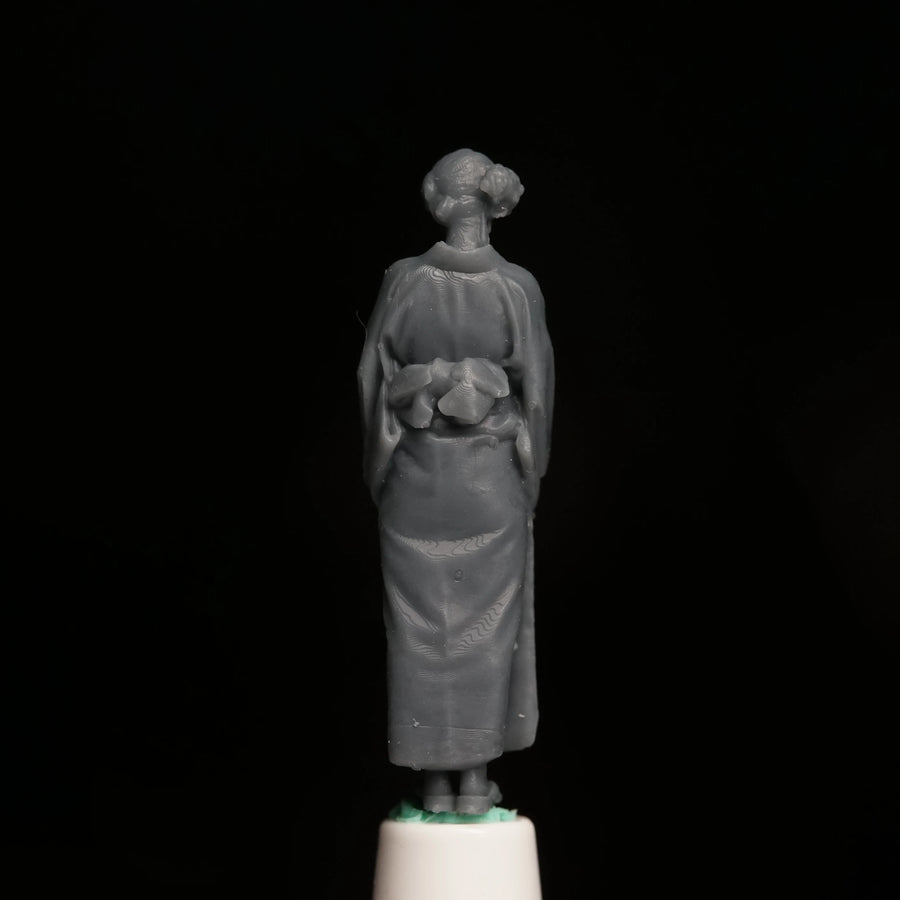 Japanese Woman in Kimono with Handbag 1/64 Resin Figure Kit - 1/64 resin model view 4