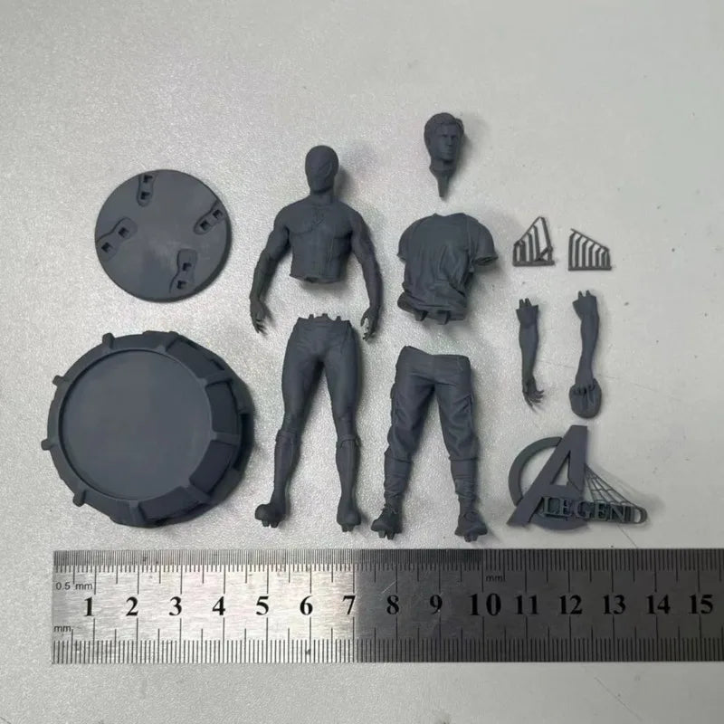Leon S. Kennedy Resident Evil 4 1/24 Resin Figure Kit - resin model view 3