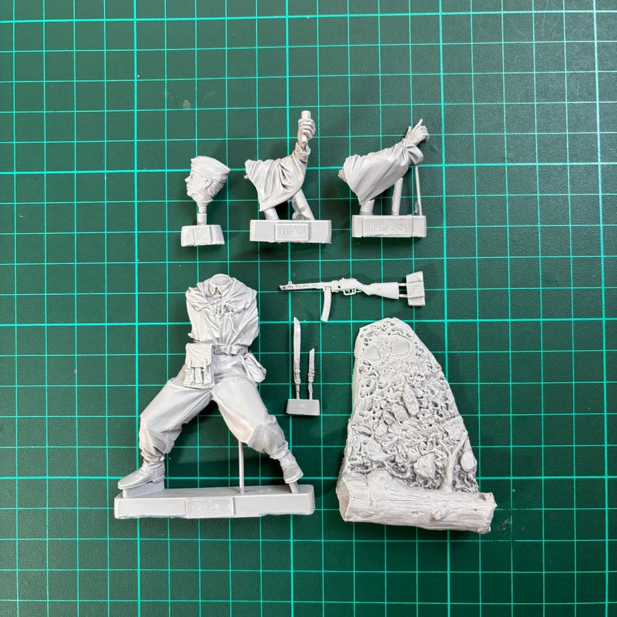 Soviet Red Army Scout 75mm Resin Figure Kit - 75mm resin model view 5