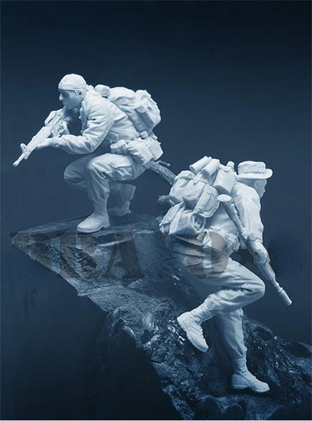Modern Special Forces Soldiers 2-Figure Set 1:35 Scale Resin Kit - 1/35 resin model view 2