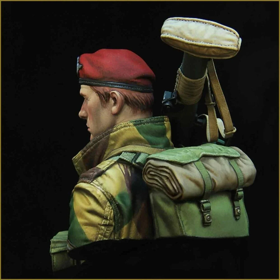 British Paratrooper PIAT Operator 1/10 Resin Bust - 1/10 resin model view 5