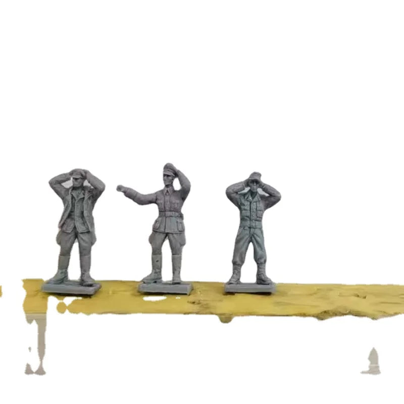 WWII Surrendering Soldiers 1/72 Scale Resin Figure Set - 1/72 resin model view 2