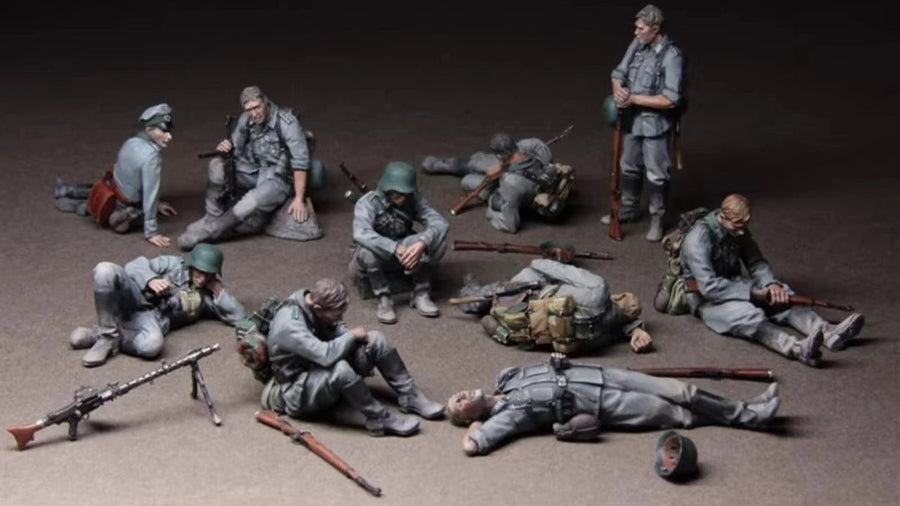 WWII German Wehrmacht Infantry Squad 1/35 Resin Figure Set - unpainted resin model kit