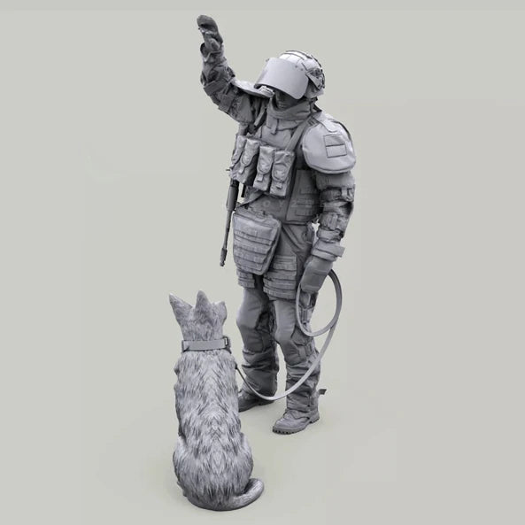 Sci-Fi Soldier with Corgi Companion 1/35 Resin Figure Kit - 1/35 resin model view 2