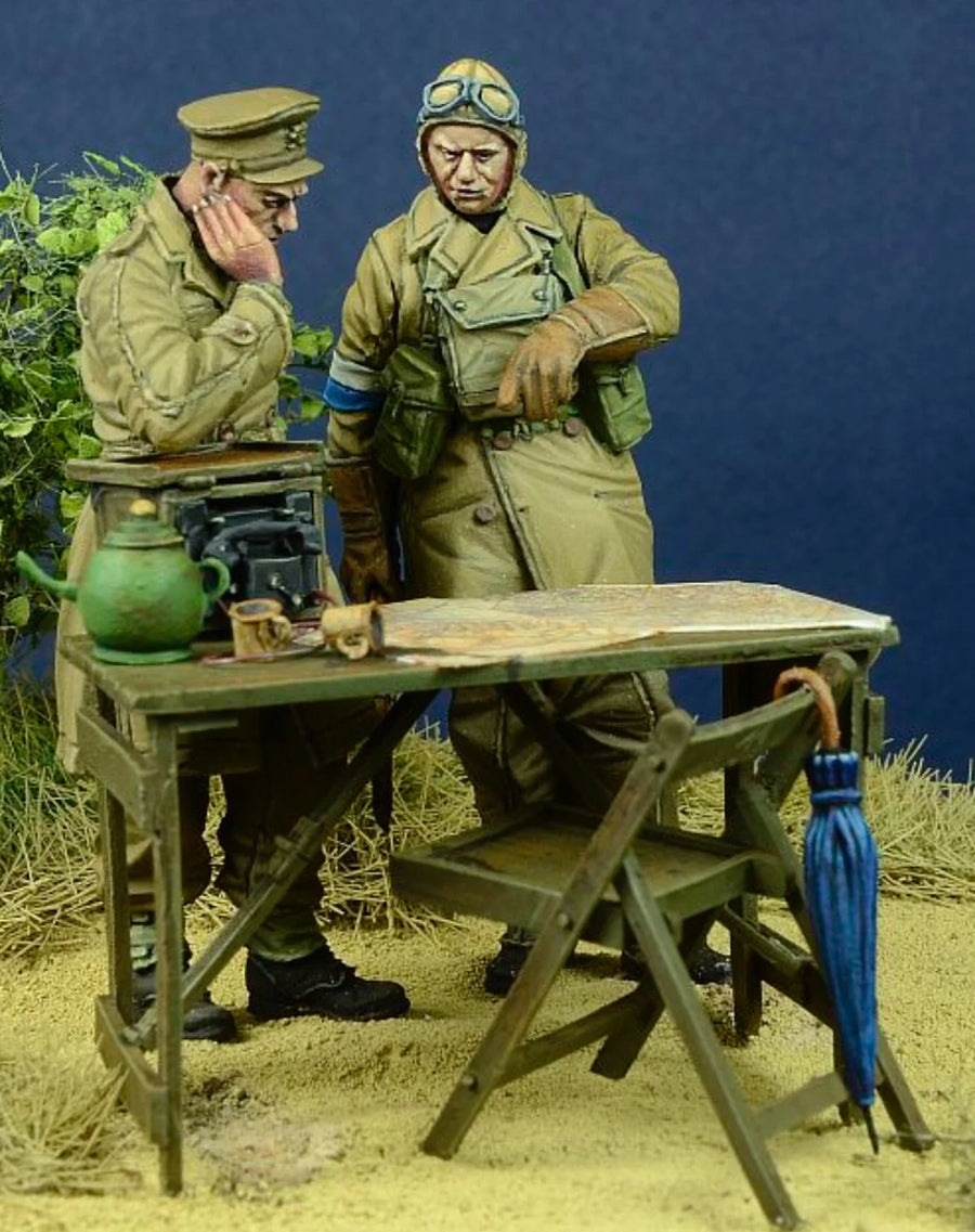 WWII British Officers Military Diorama Set 1/35 Resin Figure Kit - 1/35 resin model view 4