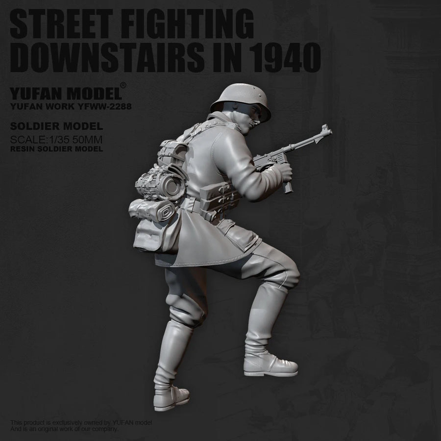 WWII German Soldier Street Combat 1940 1/35 Resin Figure Kit - 1/35 resin model view 2