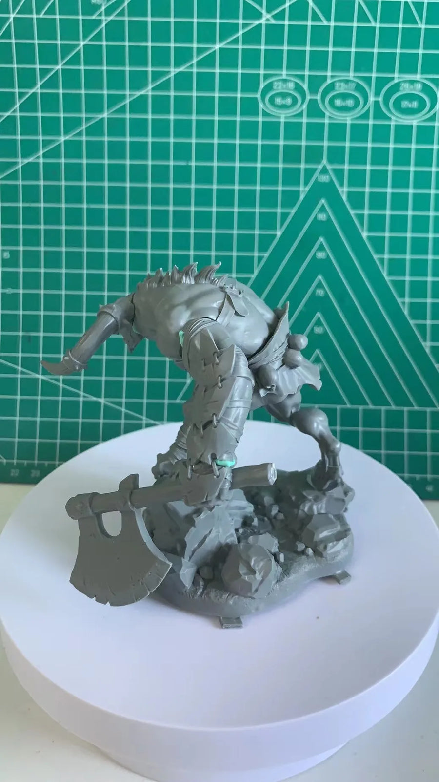 Bullhead Beast Warrior 1/24 Scale Resin Model Figure Kit - 1/24 resin model view 4