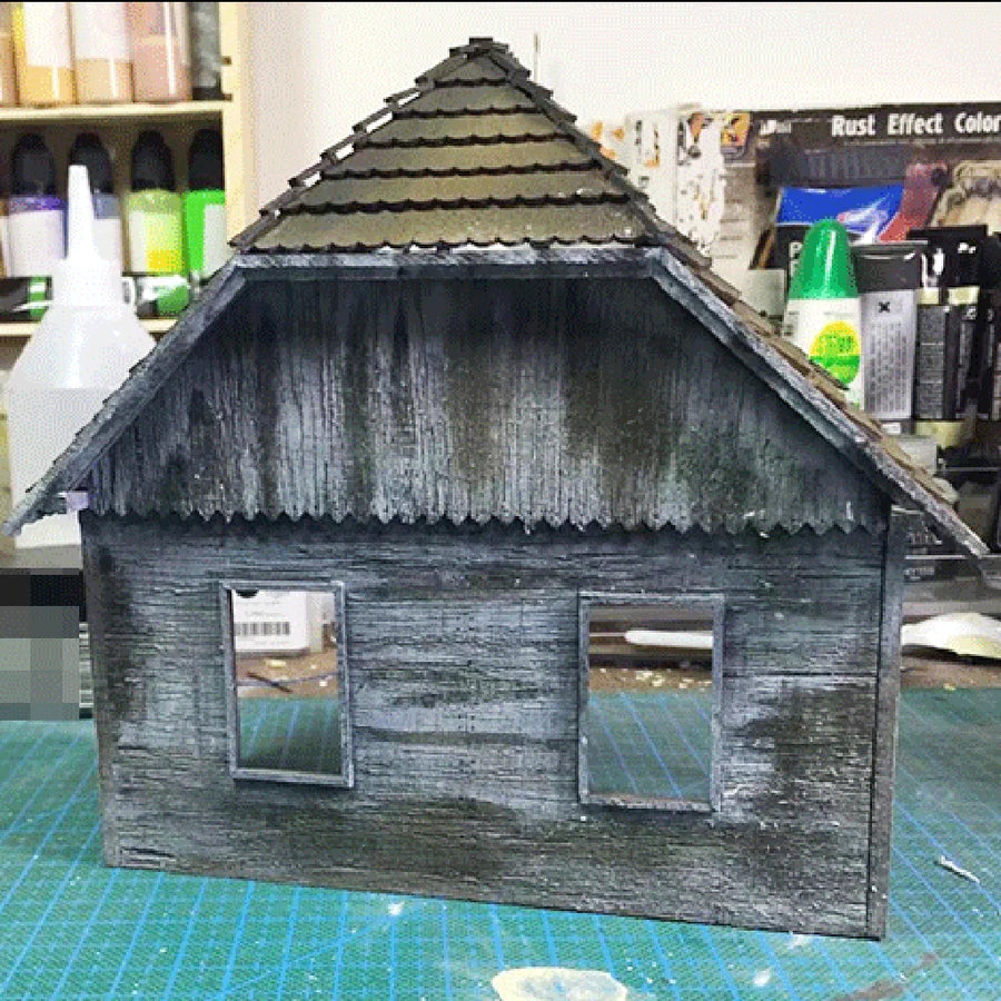 WWII Ruined House with Tank 1/35 Resin Diorama Terrain Kit - 1/35 resin model view 2