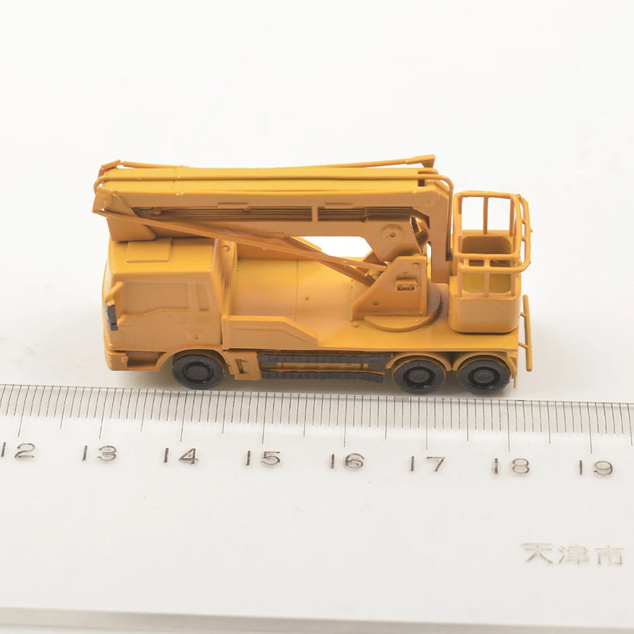 Truck Crane 1/160 Scale Resin Model Kit - Pre-Colored - 1/160 resin model view 4