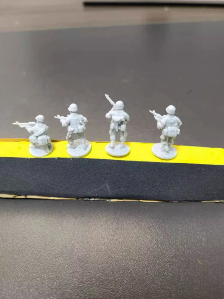 WWII US Infantry 4-Figure Fire Team Set 1/72 Resin Kit - resin model view 2