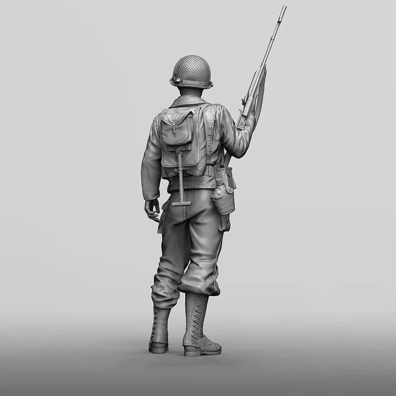WWII American Soldier with Rifle 1/16 Resin Figure Kit - 1/16 resin model view 6