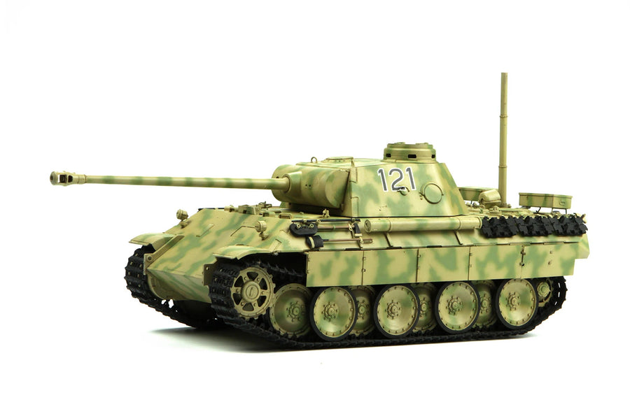 German Panther Ausf.D Tank 1/35 Scale Resin Model Kit - 1/35 resin model view 3
