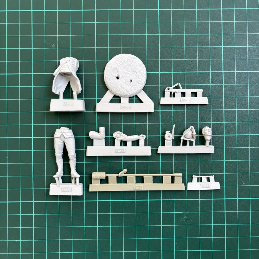 Continental Army Artillery Gunner with Rammer 54mm Resin Figure Kit - resin model view 5