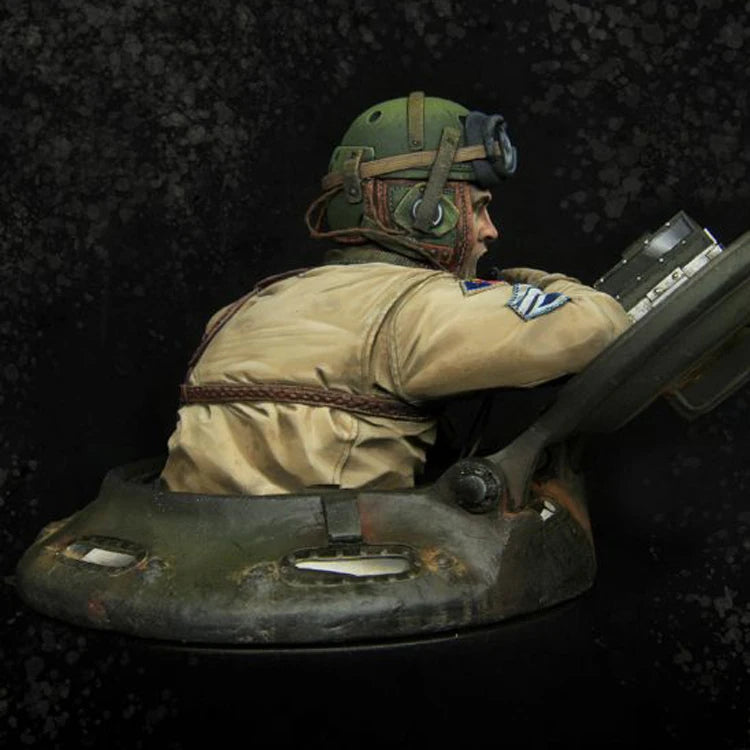WWII US Army Air Forces Pilot Bust 1/9 Resin Kit - resin model view 3