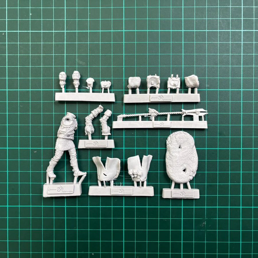 Fantasy Battle Mage with Staff 54mm Resin Figure Kit - 54mm resin model view 6