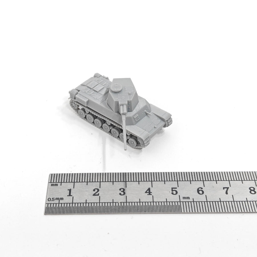 WWII Japanese Chi-To Medium Tank 1/144 Resin Model Kit - 1/144 resin model view 2