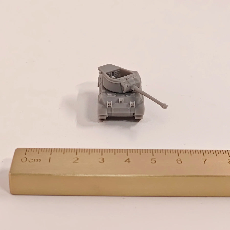 M4 Sherman Medium Tank 1/144 Resin Model Kit - 1/144 resin model view 4