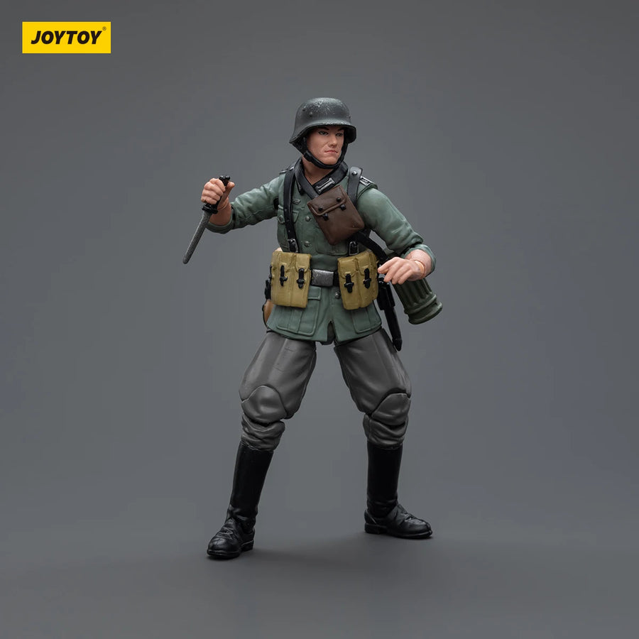 WWII Multi-Nation Infantry Soldier 1/18 Resin Figure Set - 1/18 resin model view 3