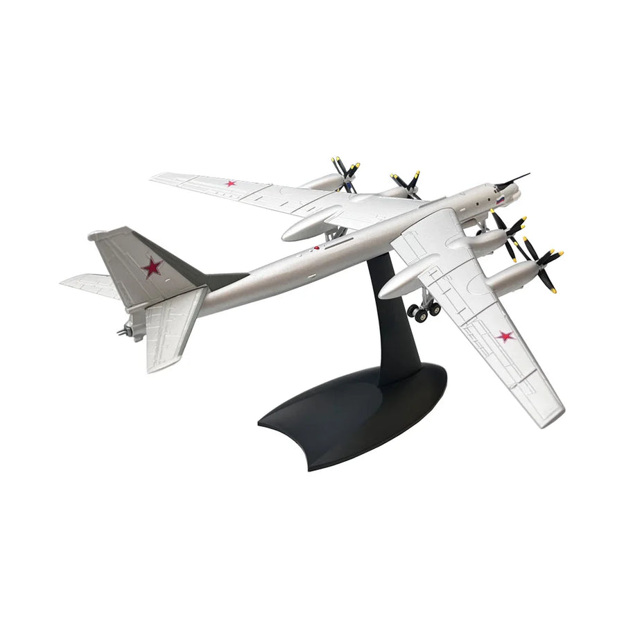 Tupolev Tu-95 Bear Strategic Bomber 1/200 Resin Model Kit - 1/200 resin model view 3
