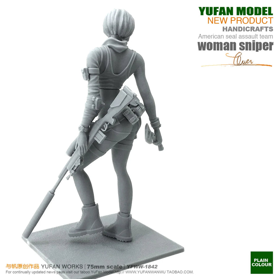 Stylized Female Sci-Fi Operators with Rifle & Sword 75mm Resin Figure Kit Set - resin model view 3