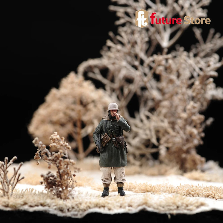 WWII Winter Soldiers with Commander 1/72 Resin Figure Diorama Set - 1/72 resin model view 5