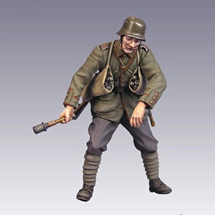 WWI German Grenadier Soldier 1/35 Resin Figure Kit - 1/35 resin model view 2