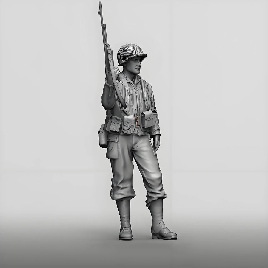 WWII American Soldier with Rifle 1/16 Resin Figure Kit - 1/16 resin model view 2