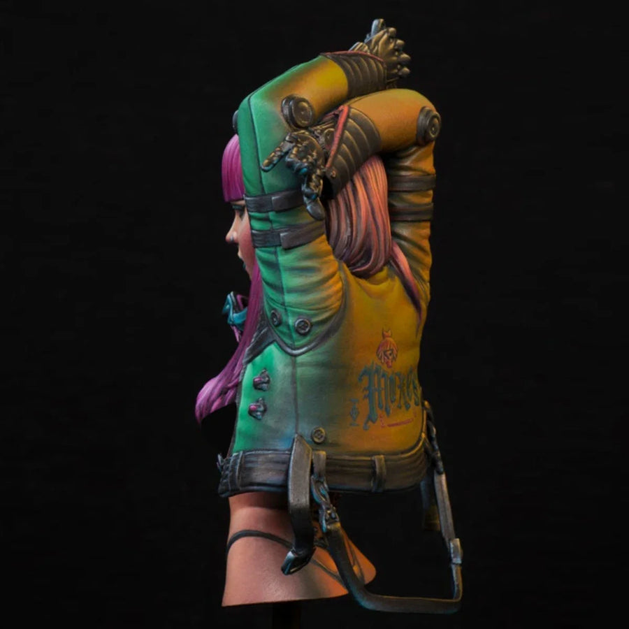 Cyberpunk Female Assassin with Dual Blades 1/10 Resin Bust - 1/10 resin model view 3